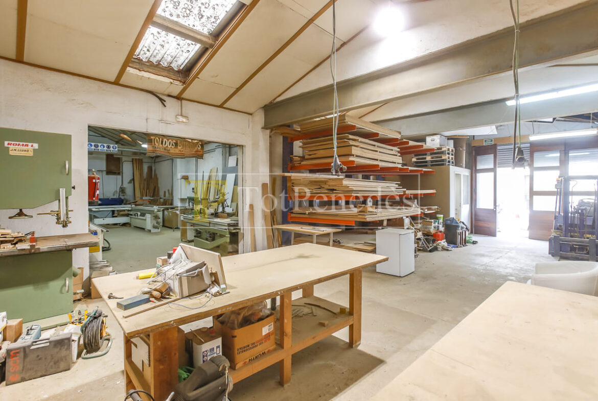 Fusteria Ebenisteria en traspàs per jubilació