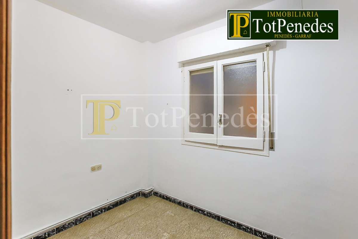 Pis Passeig Marítim Vilanova habitació 3