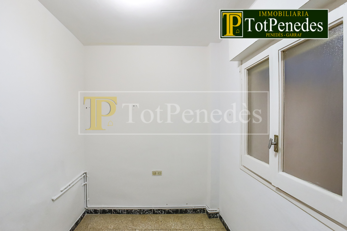 Pis Passeig Marítim Vilanova habitació 4