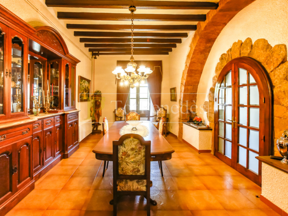 Masia de lloguer a Font-rubí
