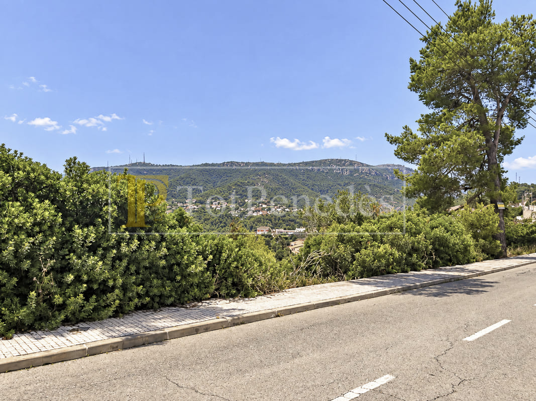 Terreny residencial amb vistes espectaculars